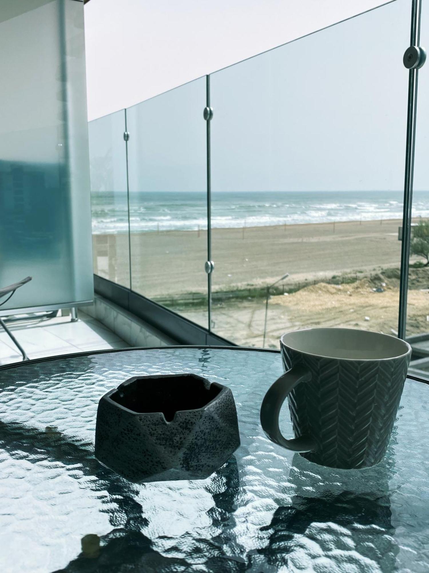 Vista Del Mar Apartment Mamaia Bagian luar foto